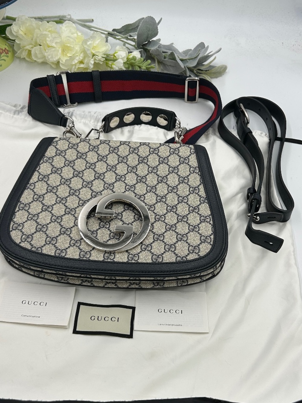 Women’s Gucci Blondie Iconic GG Supreme Shoulder Bag  Made in Italy